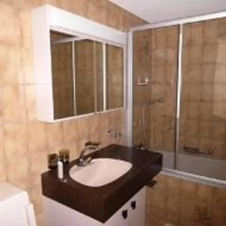 Casa Sulegliva-capuot Hotel *